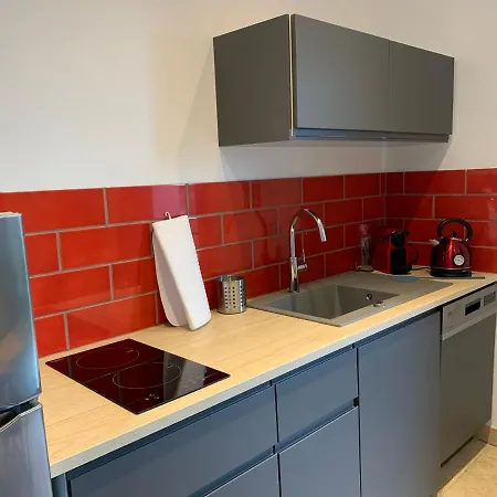 Appartement Avec Terrasse Et Piscine 아파트